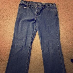 Women’s Levi Jeans 👖